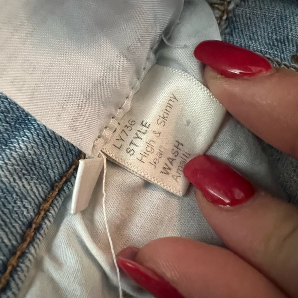 Reformation light wash size 29 high & skinny jeans - Picture 7 of 10